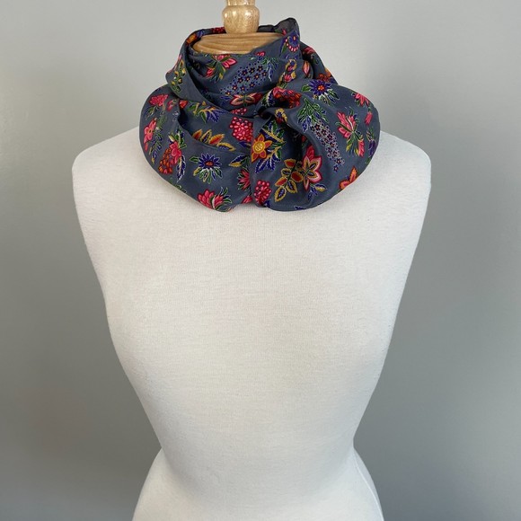 Designer Diane Von Furstenberg Scarf - Picture 5 of 8